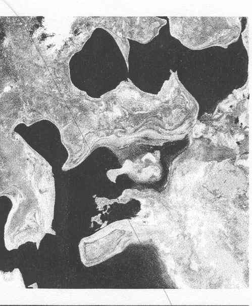 Norda Aralo, 2000-07-29 (Landsat 7)